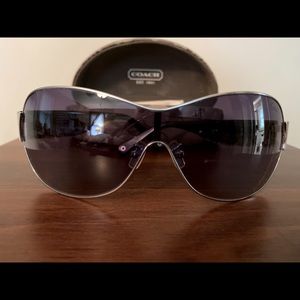 COACH Leanne Sunglasses in Chrome